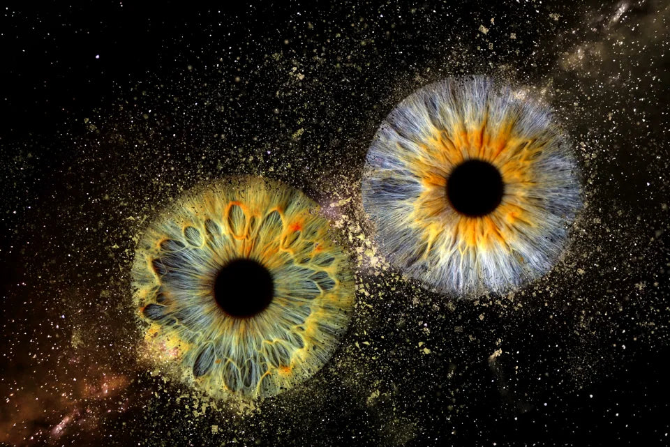Galaxy – zwei Iriden als leuchtende Collage; Motivbeispiel.