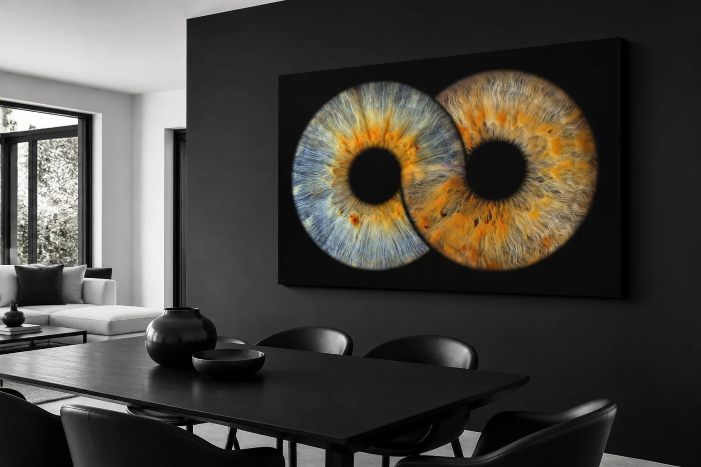 Infinity · Leinwand im Raum – Wohnraumvisualisierung einer Collage mit zwei Iriden.